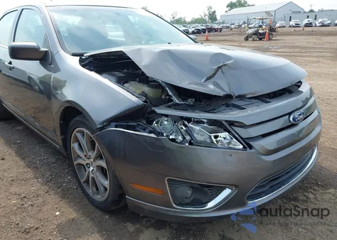 2010 Ford Fusion Se z USA, uszkodzony, nr VIN 3FAHP0HA0AR376376